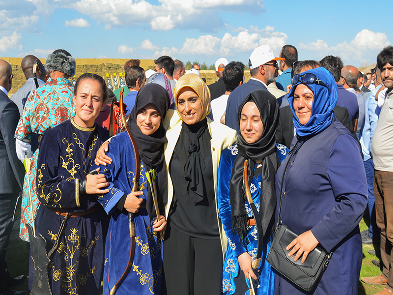 Female players participating in traditional festivals in Turkey